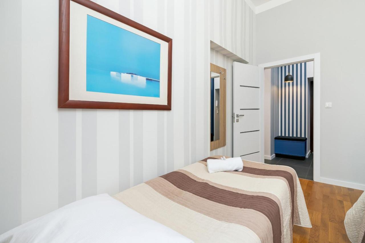 Sweet Family Apartment Chodkiewicza Rondo Grzegorzeckie By Noclegi Renters クラクフ エクステリア 写真